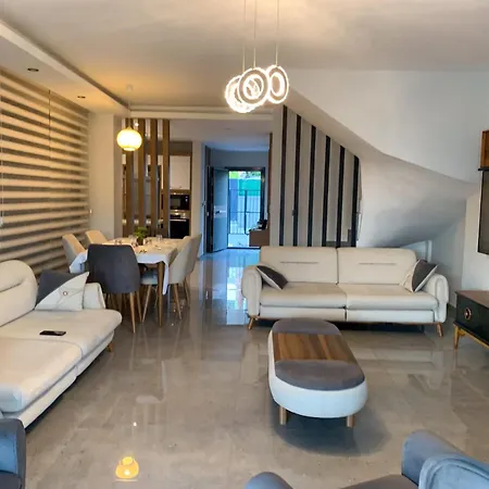 Villa Oezel Havuzlu Muestakil Lueks Kusadası