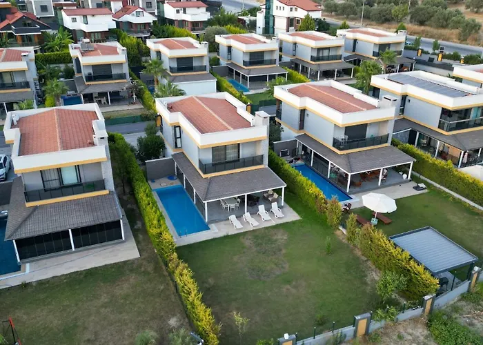 özel Havuzlu Müstakil Lüks