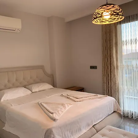 Oezel Havuzlu Muestakil Lueks Villa Kusadası