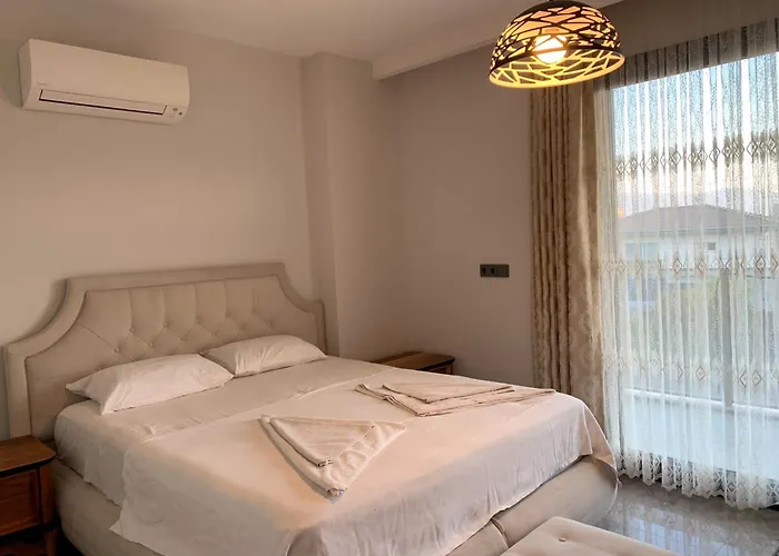 Oezel Havuzlu Muestakil Lueks Villa Kusadası